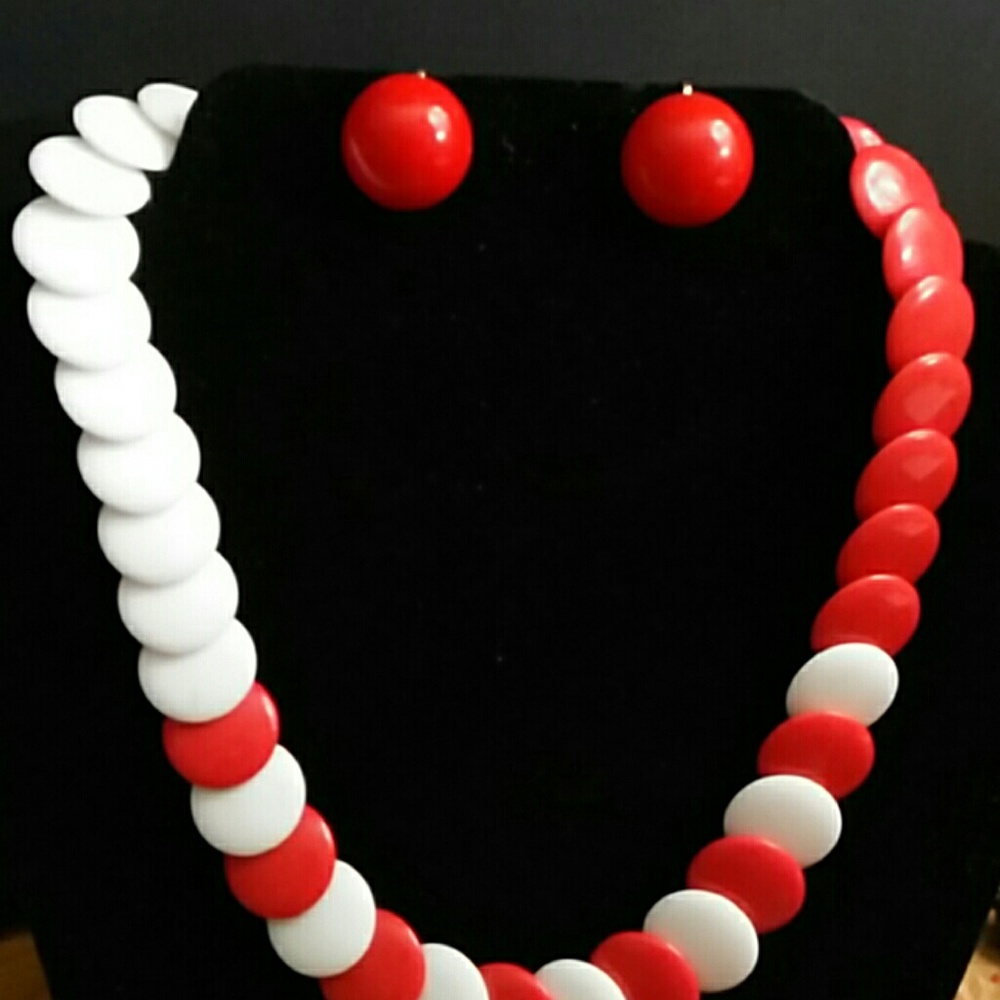 SOLD...Vintage 50's red, white choker and earrings